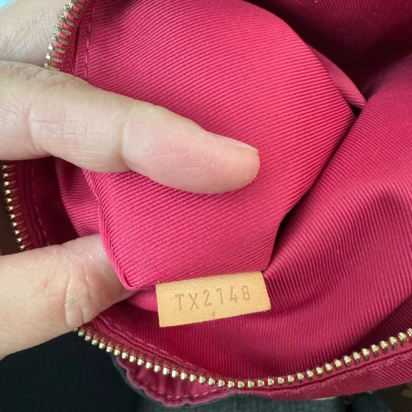 Louis Vuitton Graceful MM Bag - Picture 10 of 12